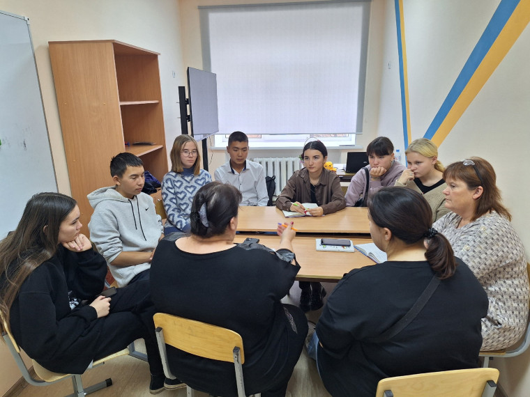 Первое заседание совета старшеклассников!.
